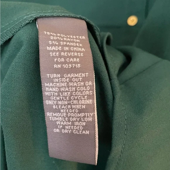 Elegant Green Midi Dress - Picture 7 of 7